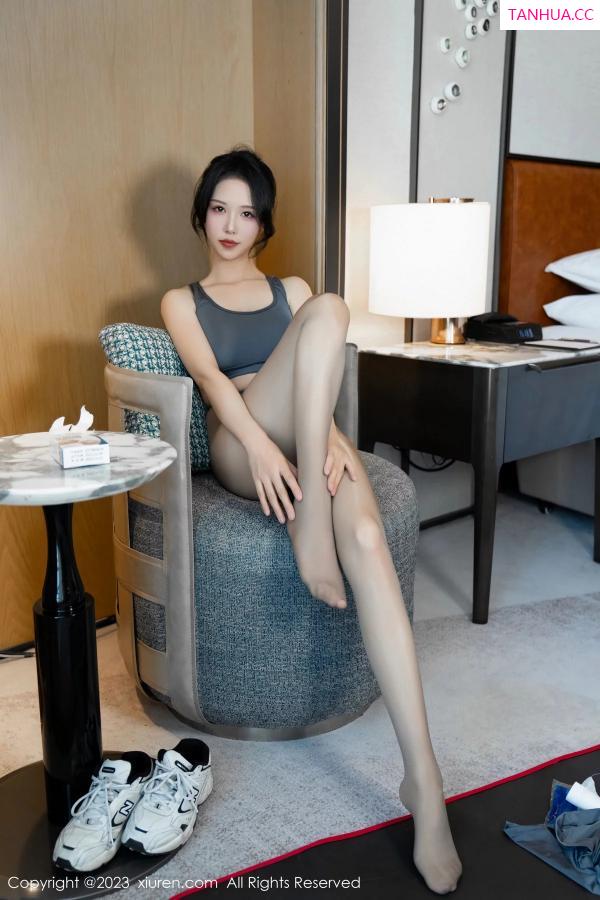 陈若依 抖娘利世 [XiuRen]高清写真图 2023.12.28 No.7882 利世 美腿丝袜第49张图片